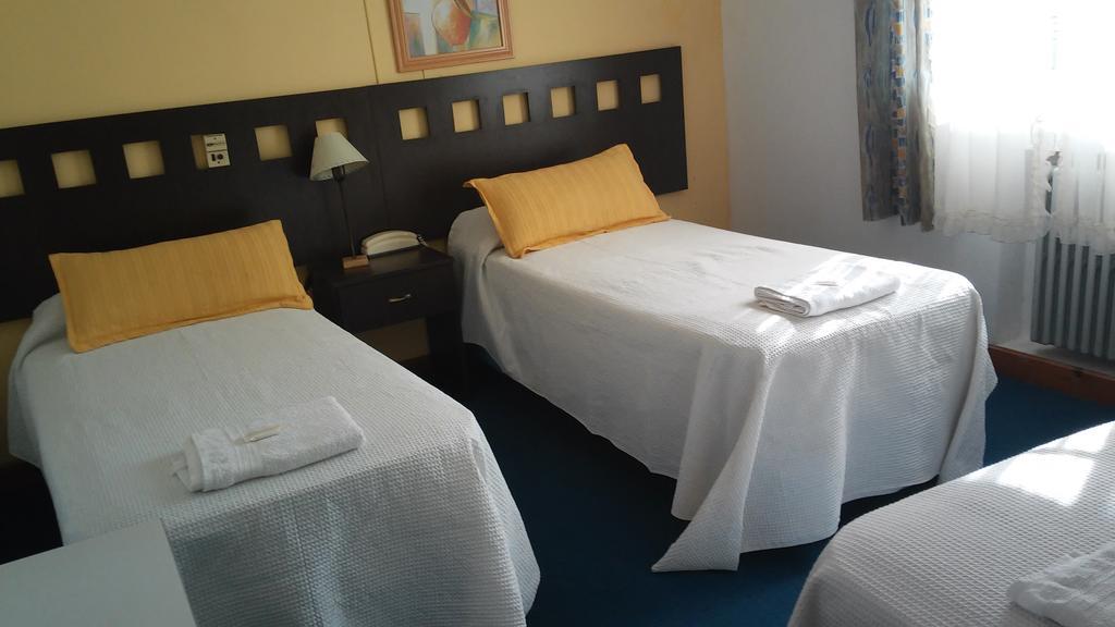 Hotel Marciala Villa Carlos Paz Zimmer foto